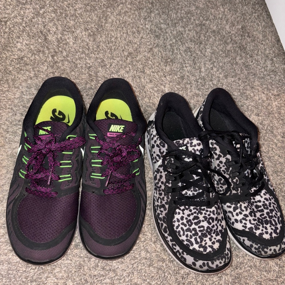 Nike Women's Purple and Green Athletic Shoes
